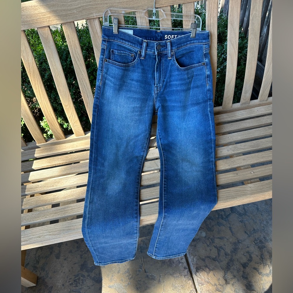 Gap Men’s Slim Jeans, Medium washed blue denim, Size 31/32